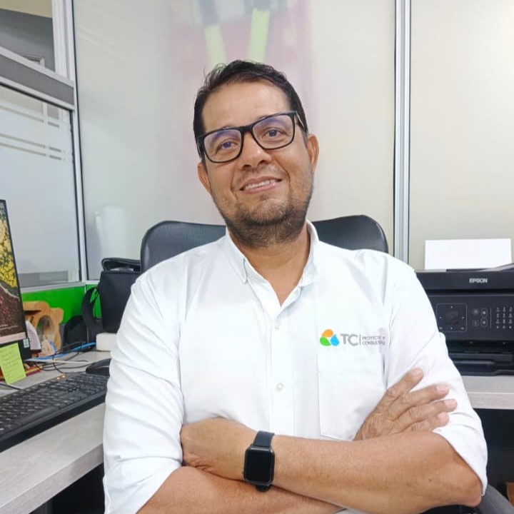 Carlos D. Montaño Ortiz